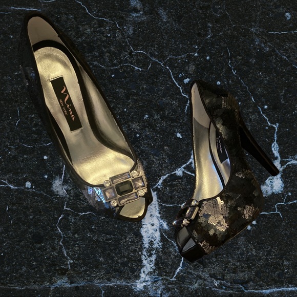 Nina NEW YORK - Picture 1 of 3